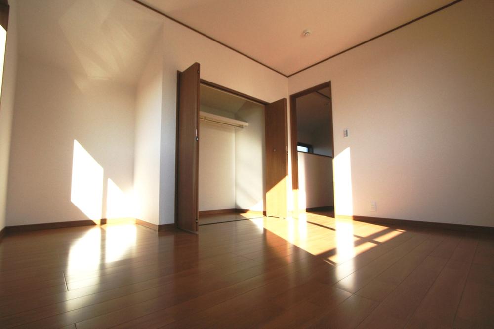 Non-living room. Local (12 May 2013) Shooting