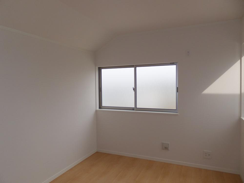 Non-living room. Indoor (11 May 2013) Shooting