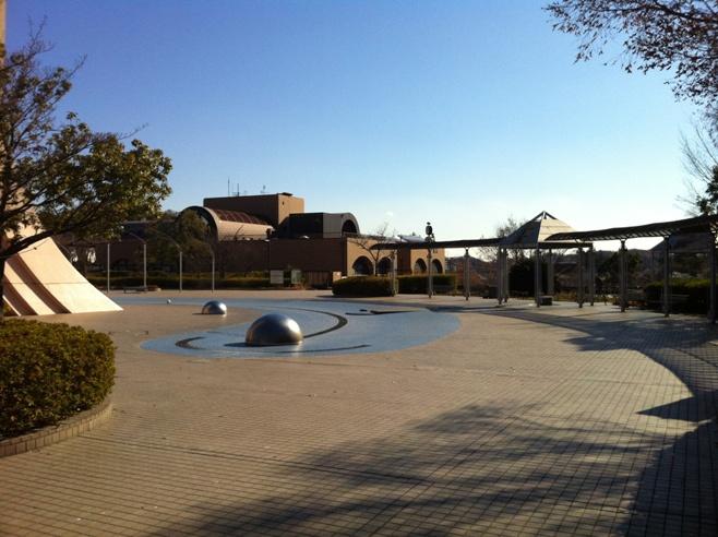 Streets around. Asao petting of the hill (about 200m)