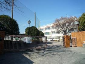 Junior high school. Kinteichu 800m to school (junior high school)