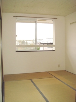 Living and room. Japanese-style room 6 quires