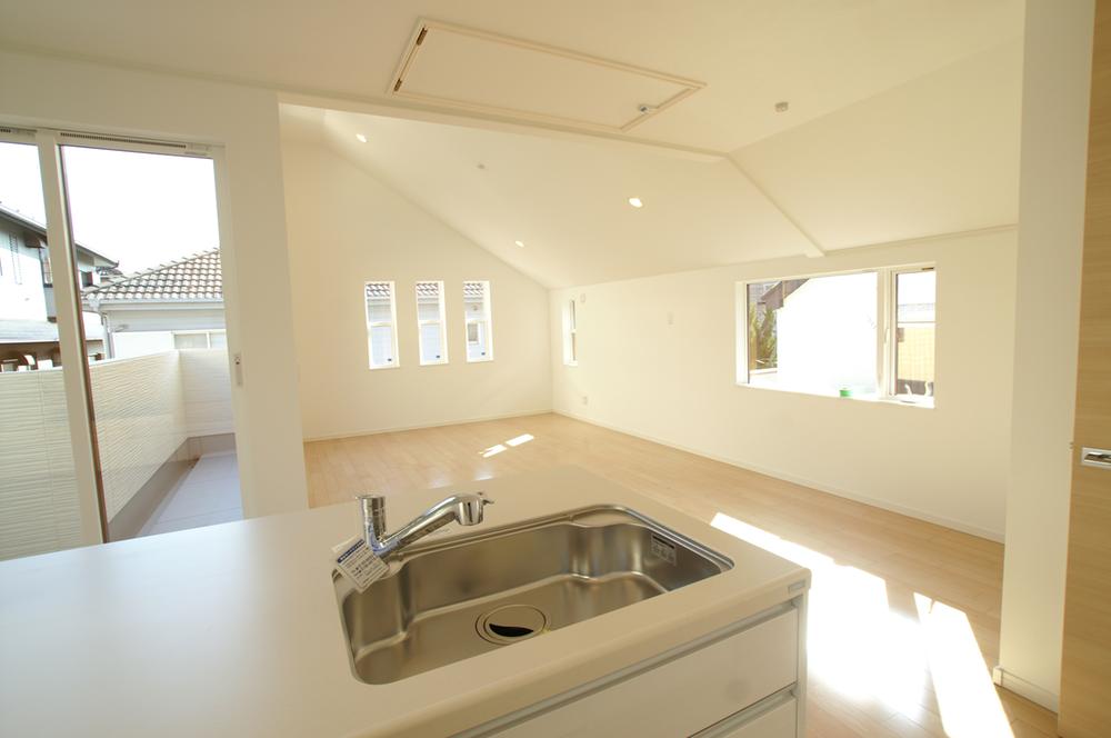 Kitchen. Room (May 2013) Shooting