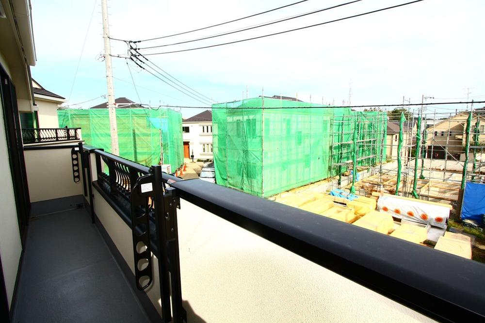 Balcony. 7 Building a balcony