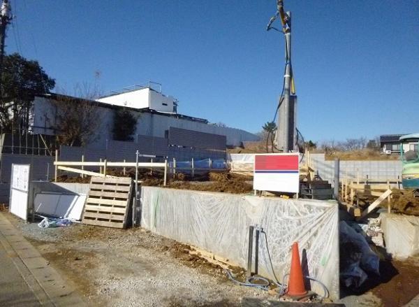 Local appearance photo. It is a quiet, leafy good living environment.