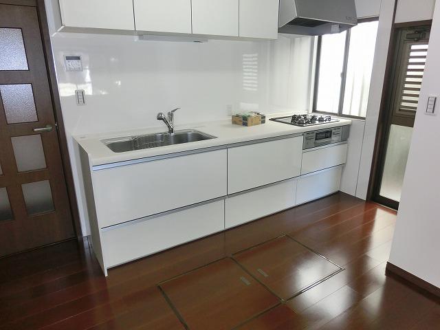 Kitchen. Easy-to-use kitchen.