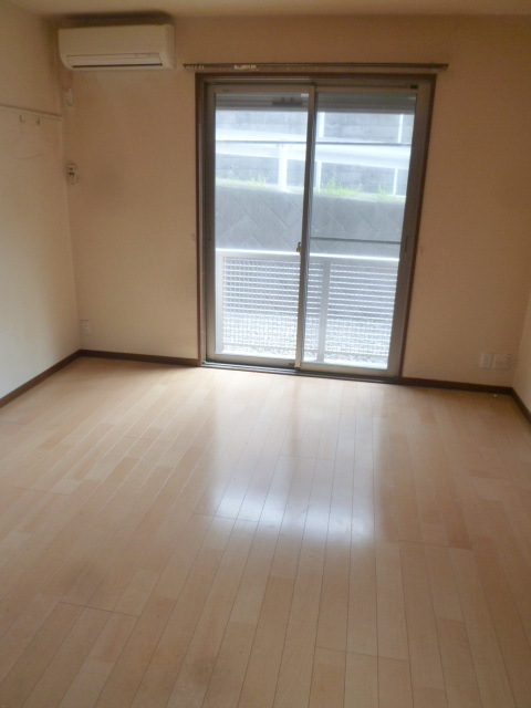 Living and room.  ☆ Flooring of Western-style ☆ 