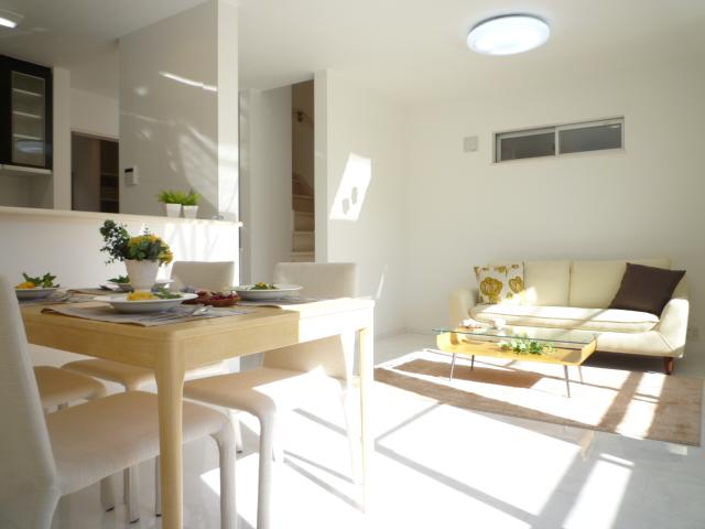 Living.  ■ We also immediately corresponding weekday tours ■ Saturday and Sunday tours being held ■ Housing loans fund consultation also please feel free to ■ Tour reservation do not hesitate [0800-603-8879] Until