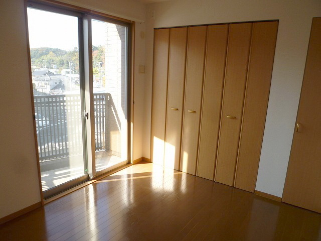 Other room space.  ☆ Flooring of Western-style ☆ 