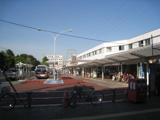 station. Until Azamino Station 4100m Denentoshi popular Azamino Station, It is linked with City Subway. Express station