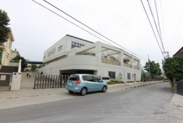 Primary school. 450m east Kakio elementary school to elementary school