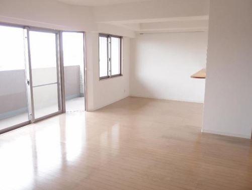 Living. LDK16.4 Pledge