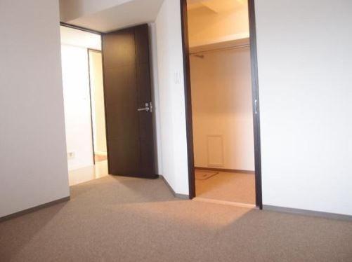 Non-living room. Spacious 7 Pledge