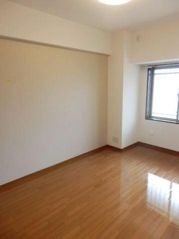 Non-living room. Western-style 6 Pledge