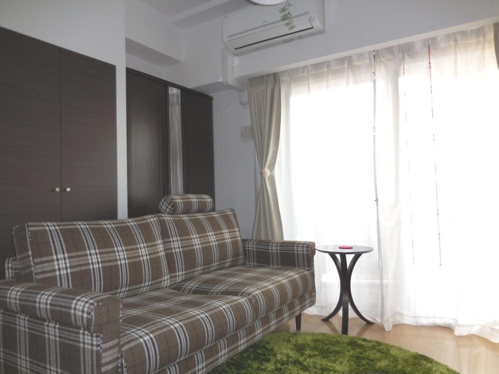 Non-living room. Indoor (11 May 2013) Shooting