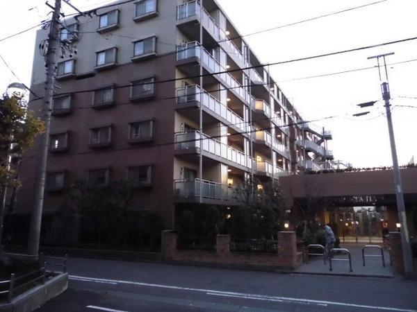 Local appearance photo