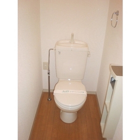 Toilet. Of course, bus ・ It is a toilet design. 