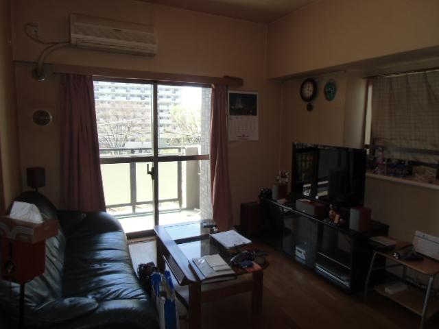 Living. Indoor (April 2013) Shooting