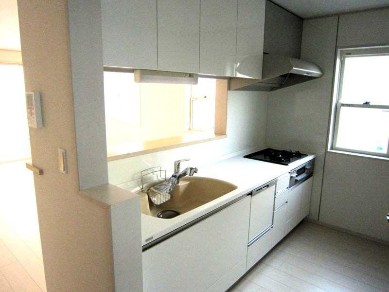 Same specifications photo (kitchen)