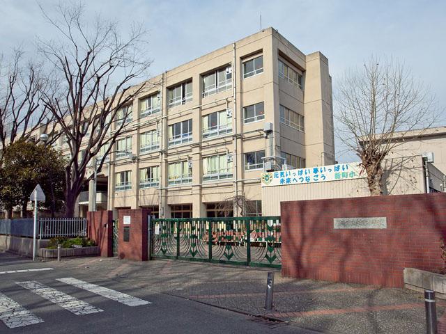 Primary school. Shinmachi to elementary school 200m