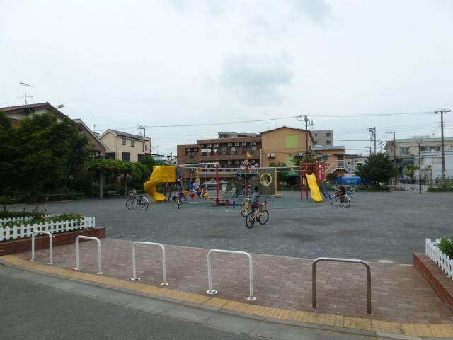 park. 80m to Sakuragawa park