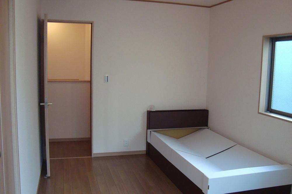 Non-living room. 2 Kaiyoshitsu 6.75 Pledge.