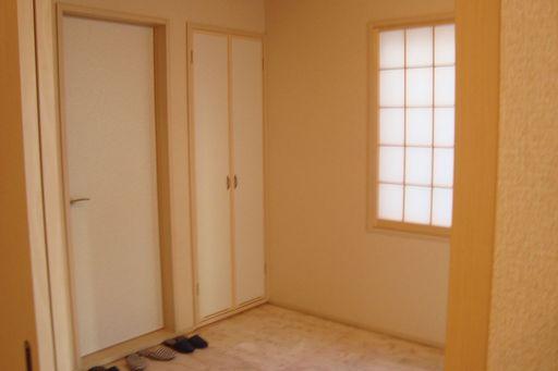 Non-living room.  [Japanese-style room] About 6 Pledge of Japanese-style room where you can unwind and relax.