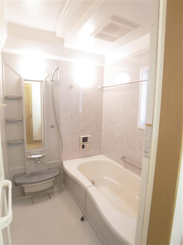 Bathroom. Bathroom 2013 / 07 shooting