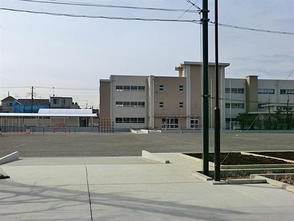 Primary school. 757m to Kawasaki City Sakura Elementary School