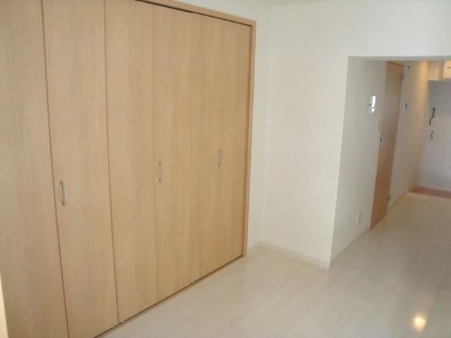 Non-living room. Indoor (September 2013) Shooting