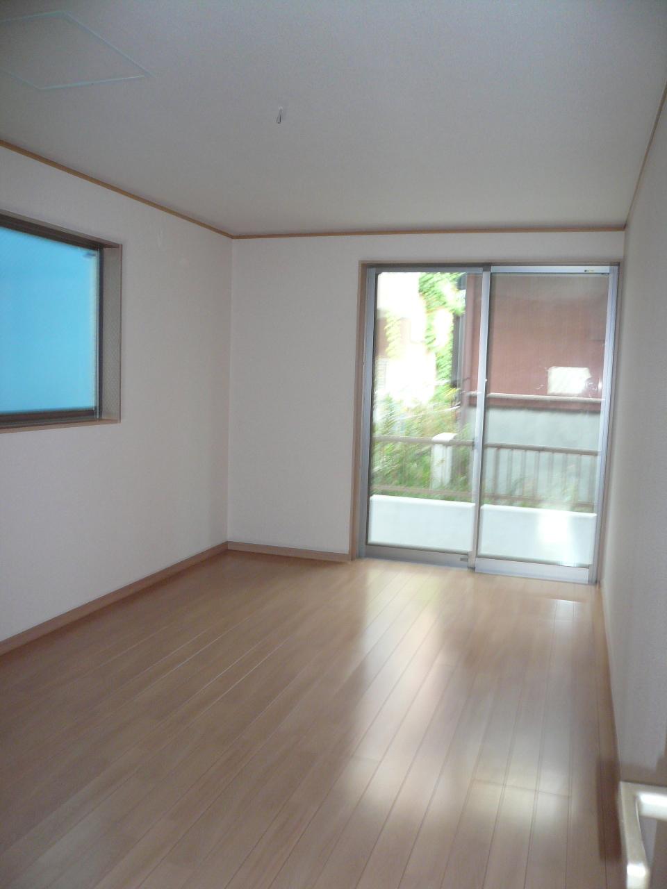 Non-living room. Indoor (September 2013) Shooting