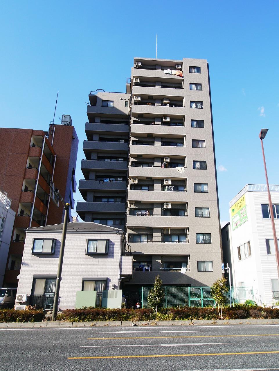 Local appearance photo. Local (12 May 2013) Shooting