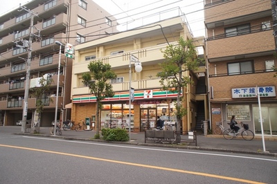 Convenience store. Seven-Eleven Kawasaki Fujisaki store up (convenience store) 145m