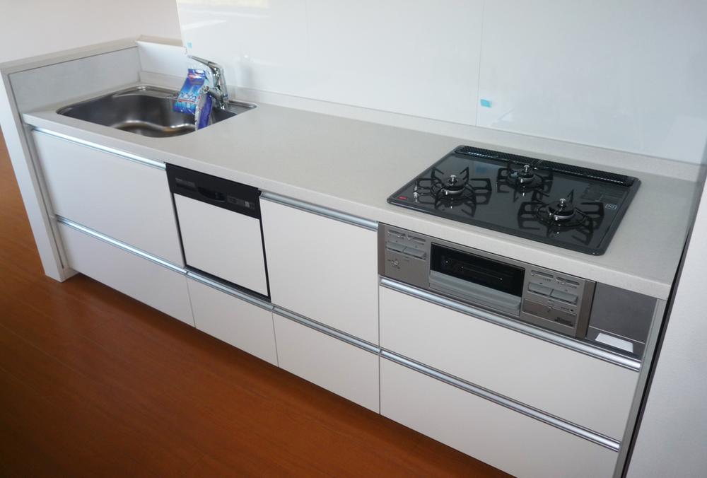 Same specifications photo (kitchen)
