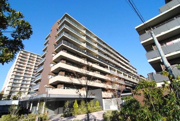 Local appearance photo. Local (10 May 2013) Shooting