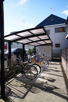 Other common areas. It is a roof with bicycle parking.