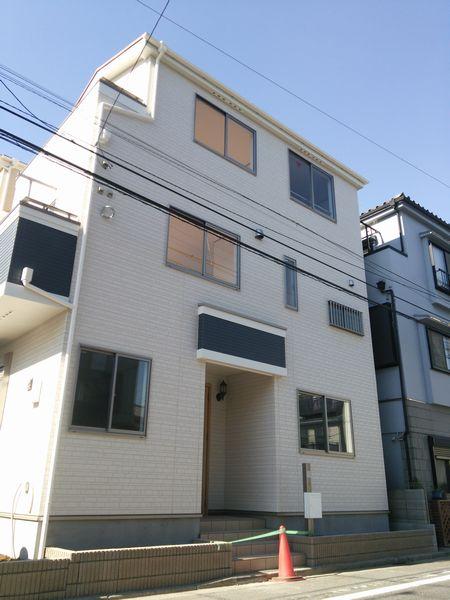 Local appearance photo. K Building appearance (2013 December shooting)