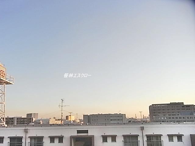 View photos from the dwelling unit. View from local