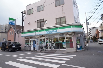 Convenience store. FamilyMart Kyomachi Sanchome store up to (convenience store) 77m