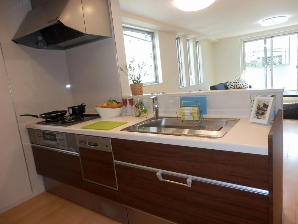 Indoor (10 May 2013) Shooting Kitchen is a picture