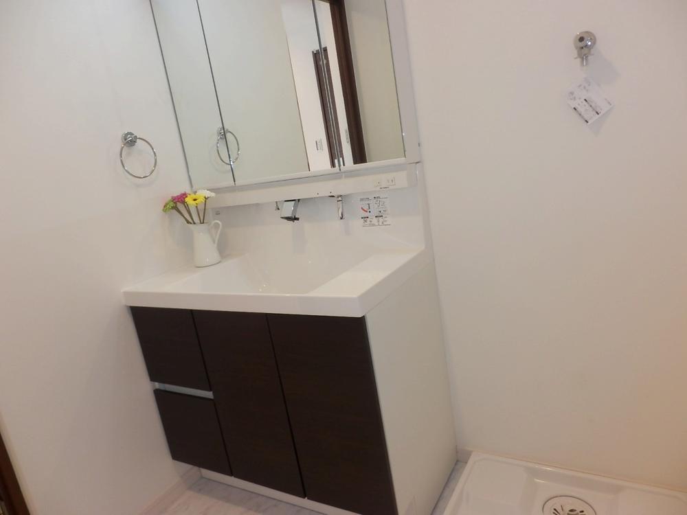 Same specifications photos (Other introspection). Indoor (10 May 2013) Shooting Washroom is a picture