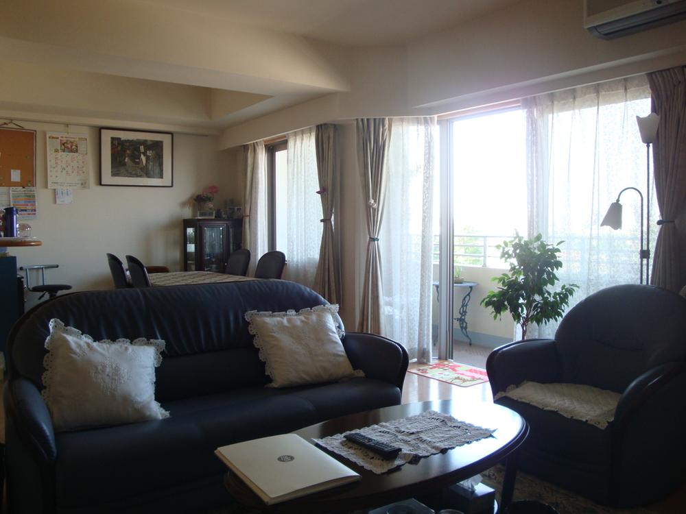 Living. About 13.2 Pledge, Floor Heating Yes!