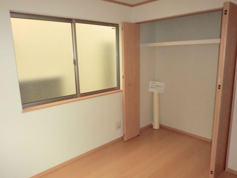 Non-living room. Western-style -1