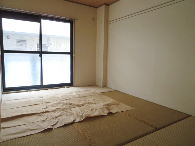Other room space.  ☆ Japanese-style room ☆ 
