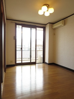 Other room space. It is south-facing bright rooms