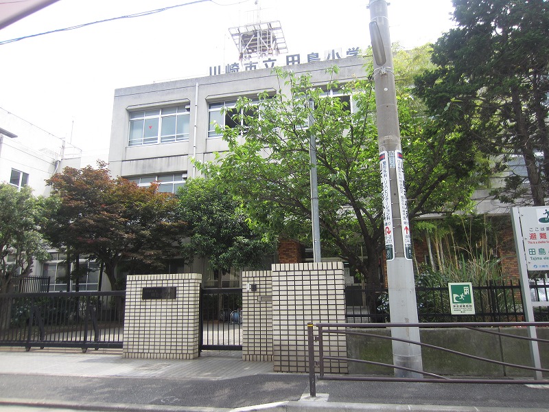 Primary school. 526m to Kawasaki Tatsuta Island elementary school (elementary school)