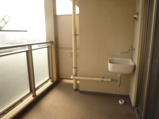 Balcony. Local (11 May 2013) Shooting