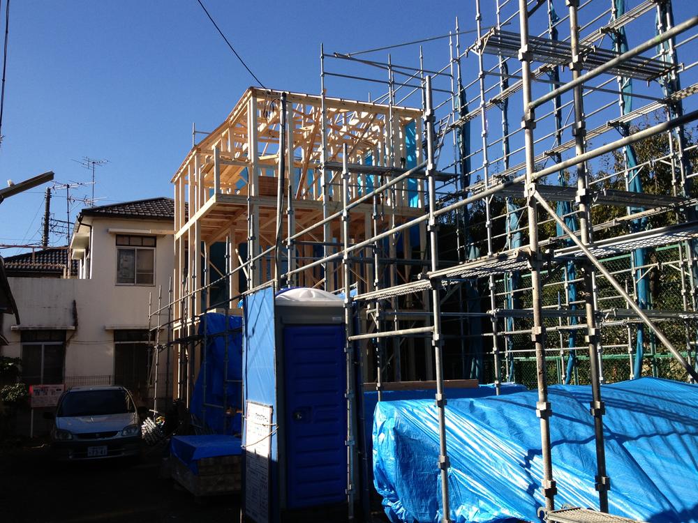 Local appearance photo. Local (12 May 2013) Shooting