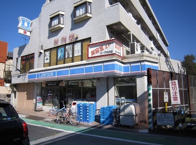 Convenience store. 300m until Lawson Higashimonzen Station store (convenience store)