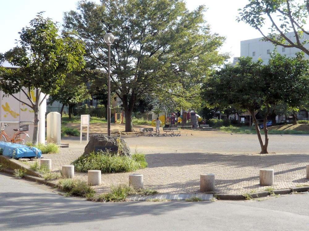 park. 240m lush Ubakemori Park attend the proximity of the 3-minute walk every day to Ubakemori park