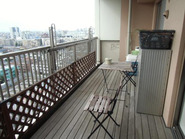 Balcony. Balcony (11 May 2013) Shooting